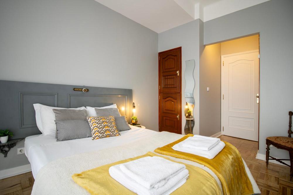 Sunny 4 Bedroom Apartment - With View Коимбра Екстериор снимка