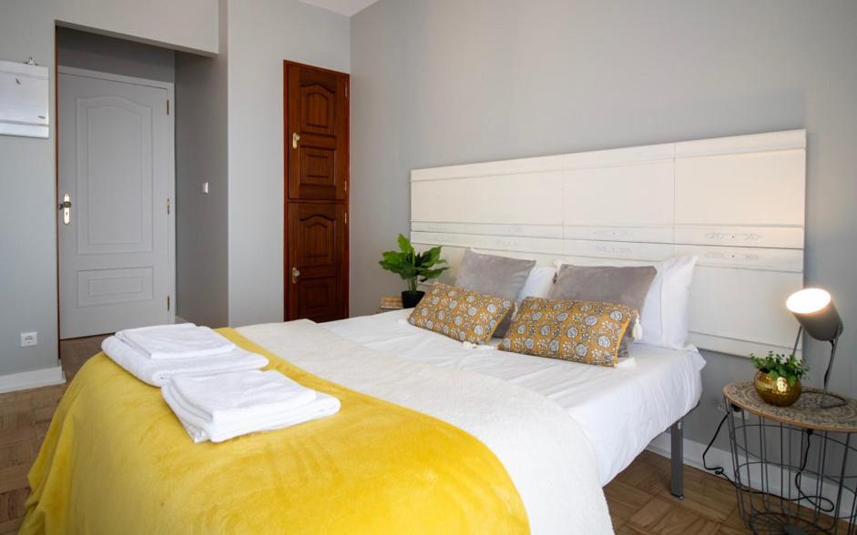Sunny 4 Bedroom Apartment - With View Коимбра Екстериор снимка